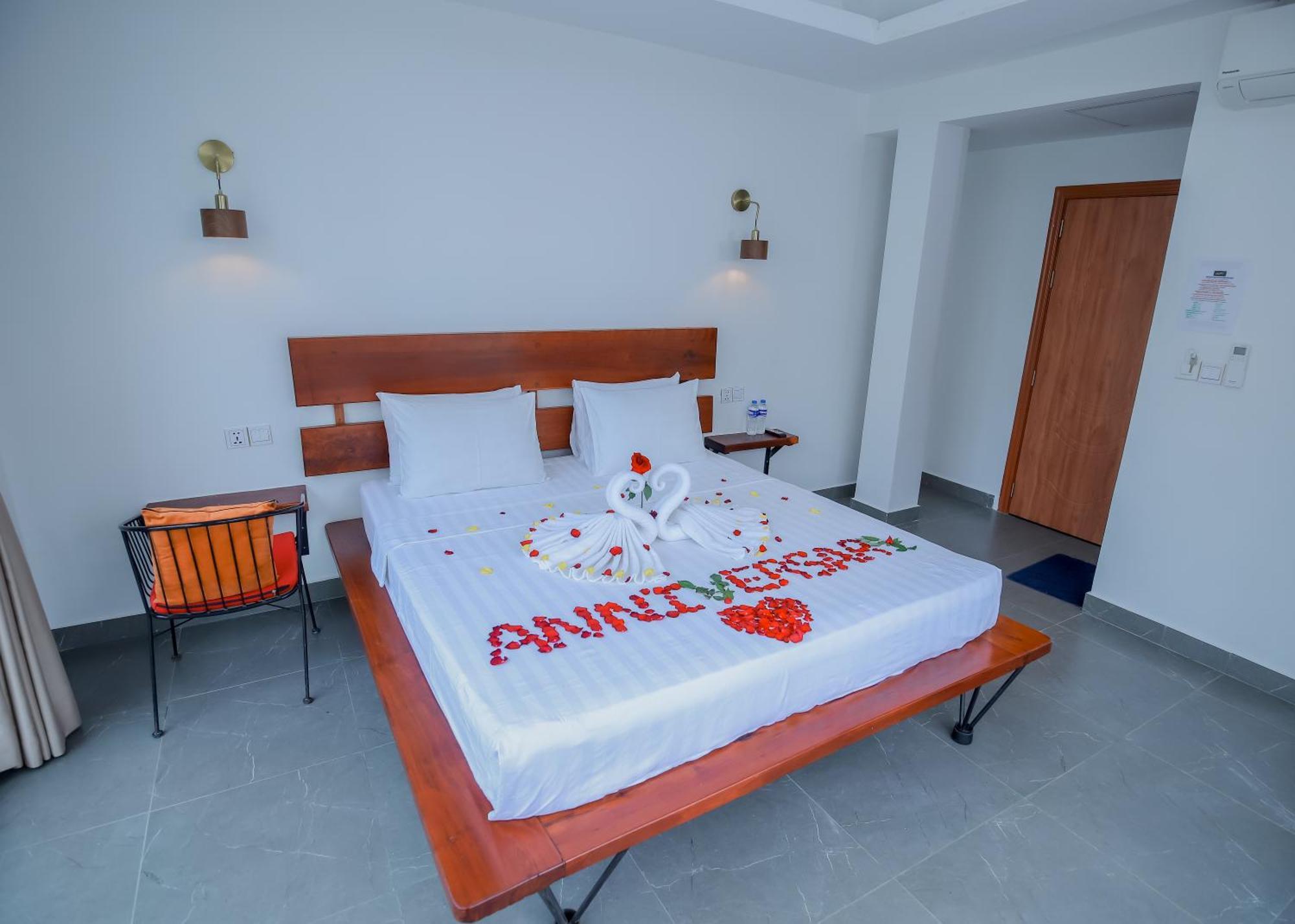 Bliss & Beats Hostel Phnom Penh Exterior photo