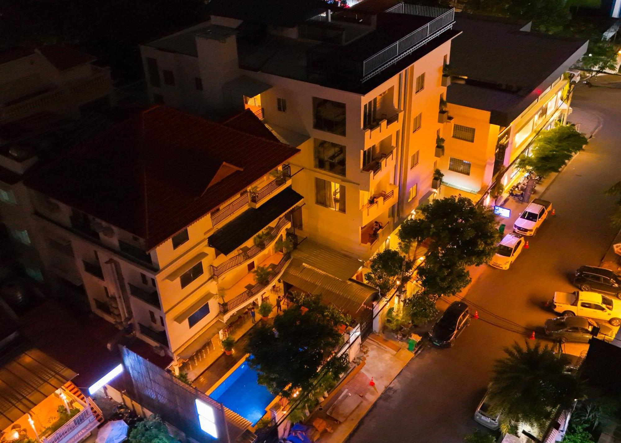 Bliss & Beats Hostel Phnom Penh Exterior photo