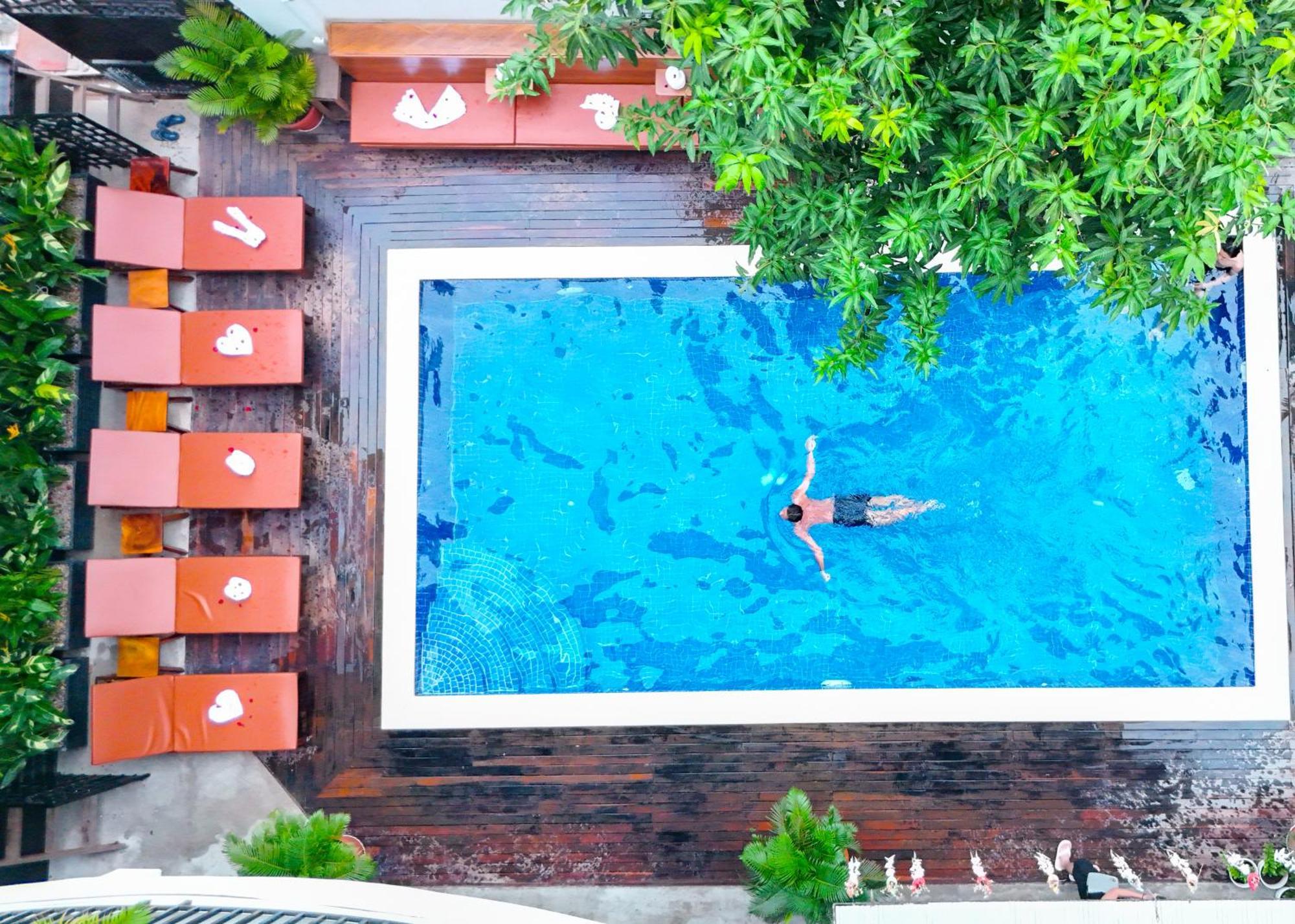 Bliss & Beats Hostel Phnom Penh Exterior photo