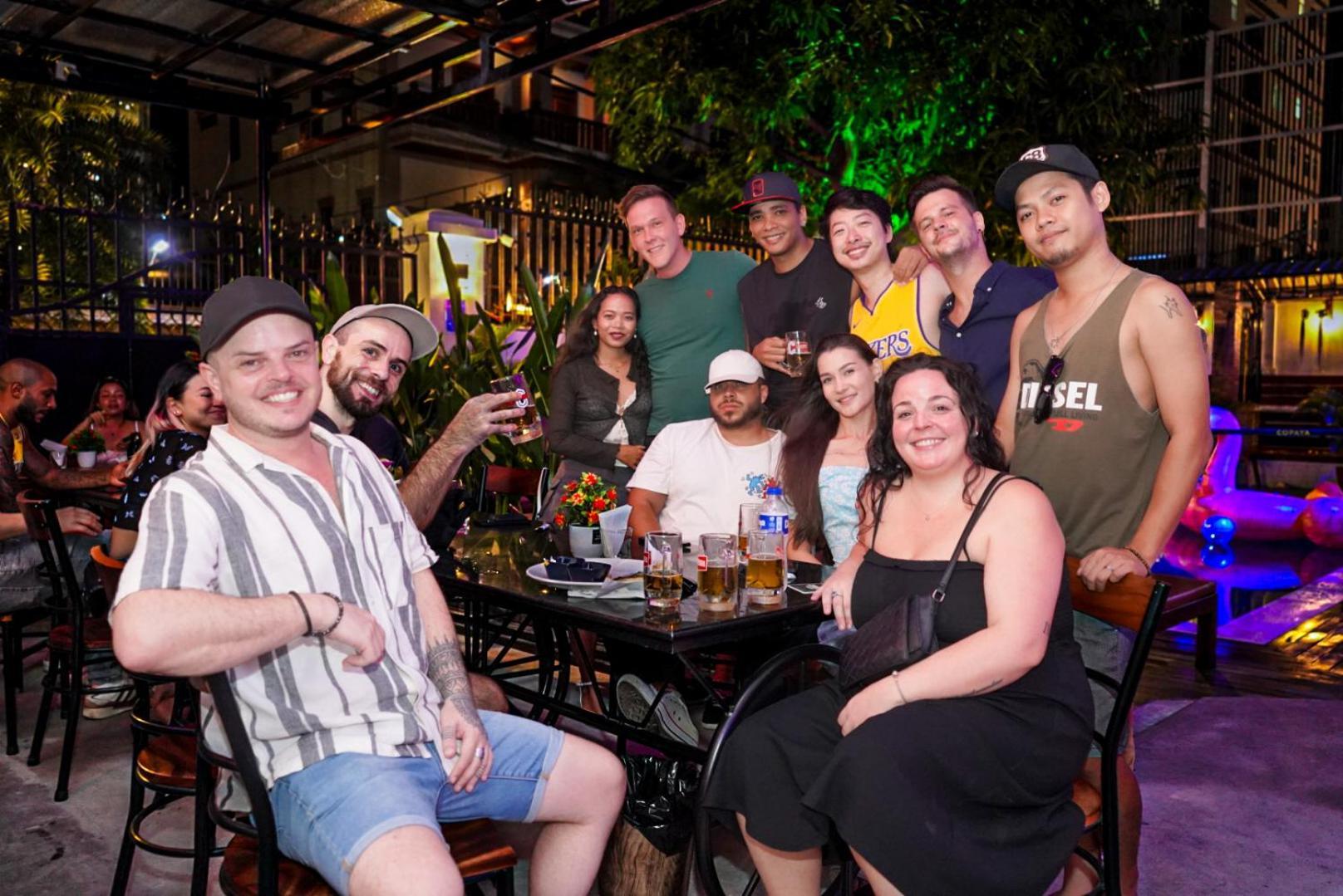 Bliss & Beats Hostel Phnom Penh Exterior photo